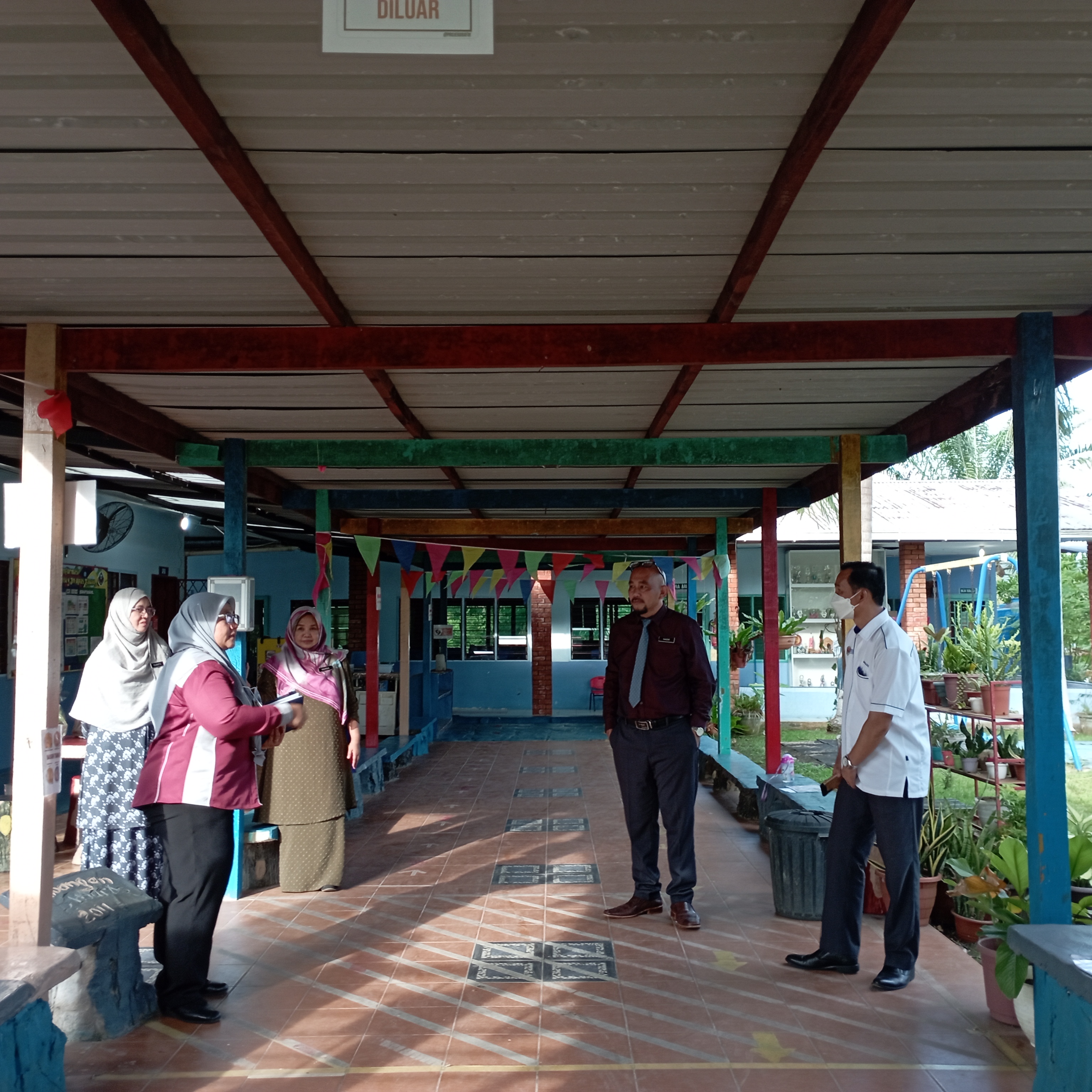 awning pra sekolah