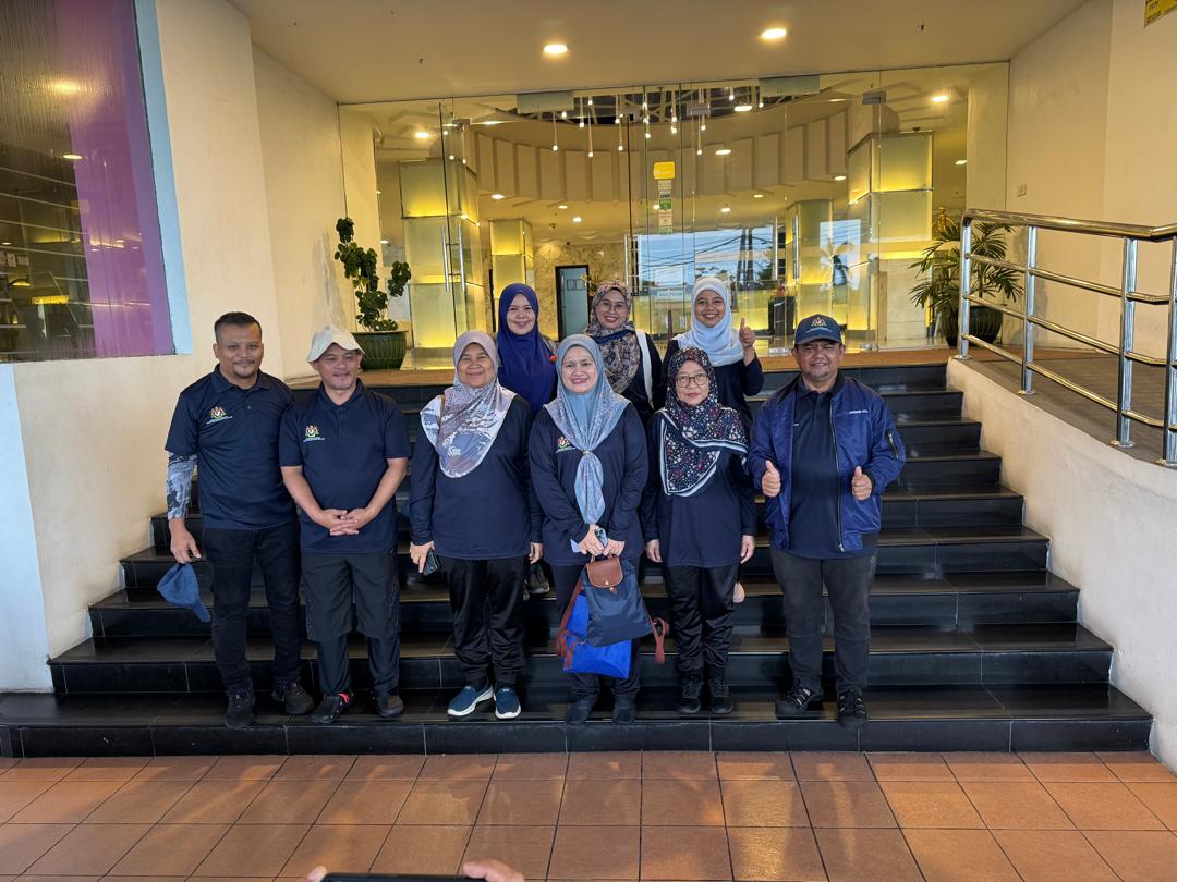 . PENGURUSAN TERTINGGI KE PULAU
