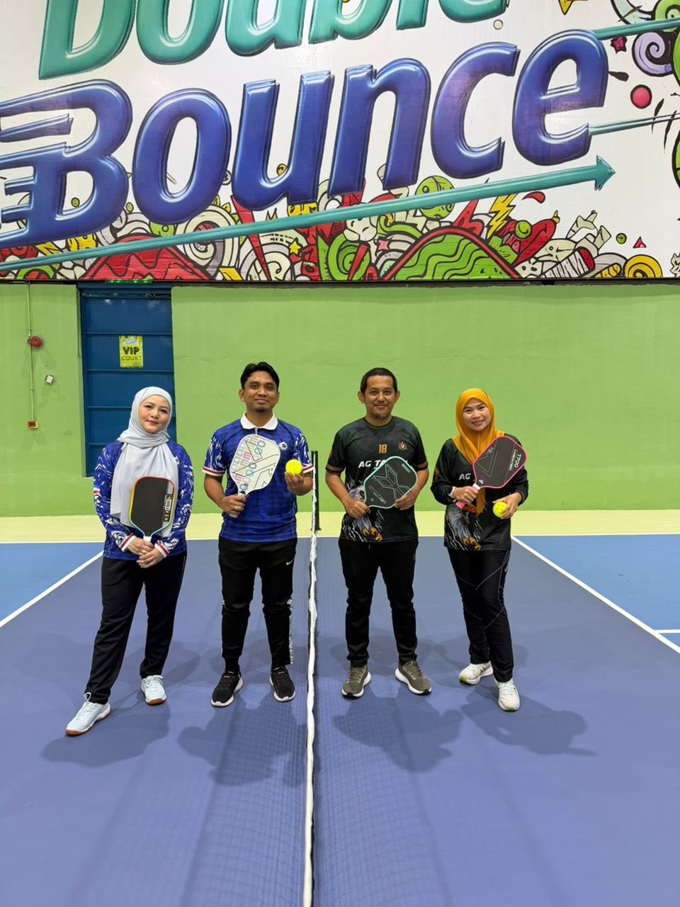 122174289302770744 888144643629024630 n